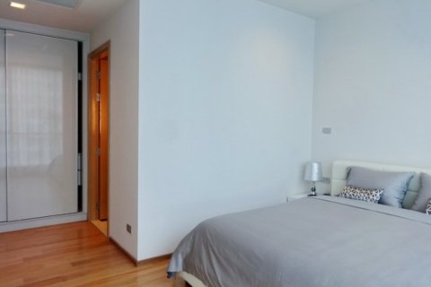 Condo in Bangkok, Thailand, 2 bedrooms  № 181001 - photo 13