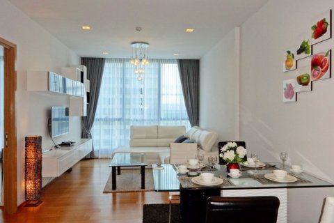 Condo in Bangkok, Thailand, 2 bedrooms  № 181001 - photo 2