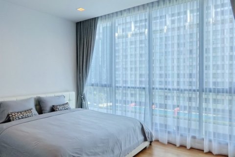 Condo in Bangkok, Thailand, 2 bedrooms  № 181001 - photo 11