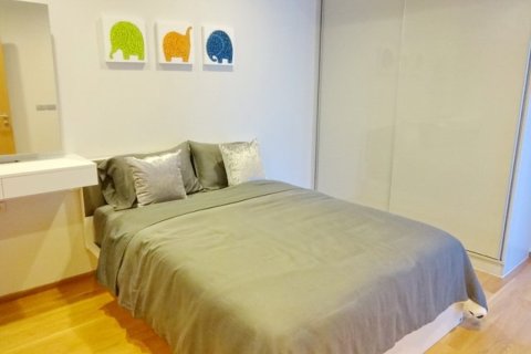 Condo in Bangkok, Thailand, 2 bedrooms  № 181001 - photo 17