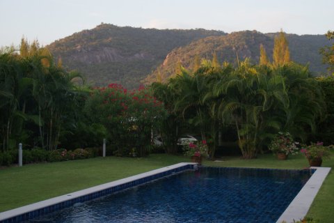 House in Hua Hin, Thailand 3 bedrooms № 180999 - photo 4