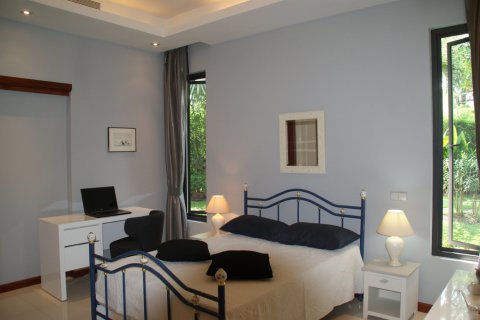 House in Hua Hin, Thailand 3 bedrooms № 180999 - photo 16