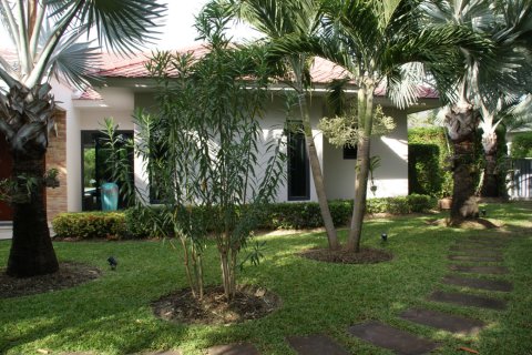 House in Hua Hin, Thailand 3 bedrooms № 180999 - photo 6