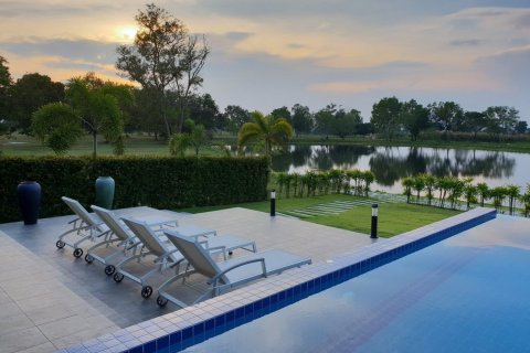 House in Hua Hin, Thailand 4 bedrooms № 181000 - photo 4