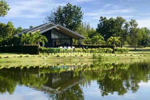 House in Hua Hin, Thailand 4 bedrooms № 181000