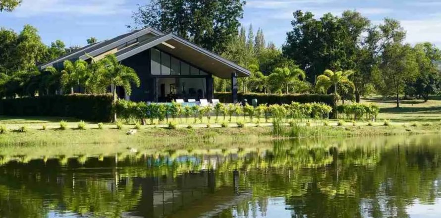 House in Hua Hin, Thailand 4 bedrooms № 181000