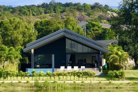 House in Hua Hin, Thailand 4 bedrooms № 181000 - photo 16