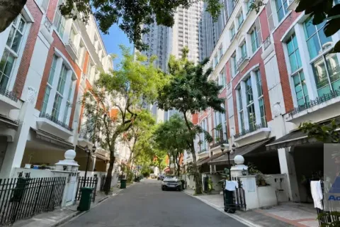 Maison à Watthana, Bangkok, Thaïlande 4 chambres № 218949