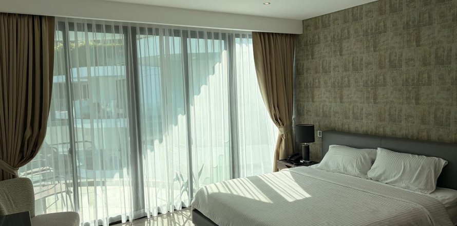 Studio in the Condo in Kathu, Thailand  № 163026