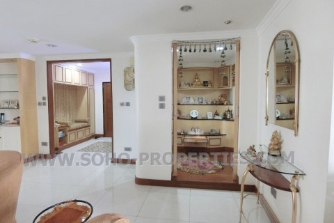 Condo à Bangkok, Thaïlande, 3 chambres  № 143911 - photo 6