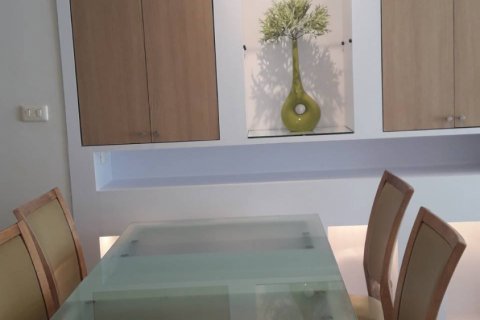 Кондоминиум с 2 спальнями в Бангкоке, Таиланд № 143912 - фото 3