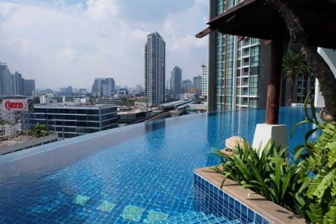 Кондоминиум с 2 спальнями в Пхракханонге, Бангкок, Таиланд № 143913 - фото 8