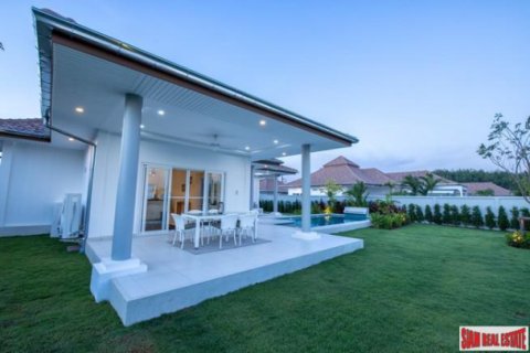 Villa in Hua Hin, Thailand 3 bedrooms № 193846 - photo 4