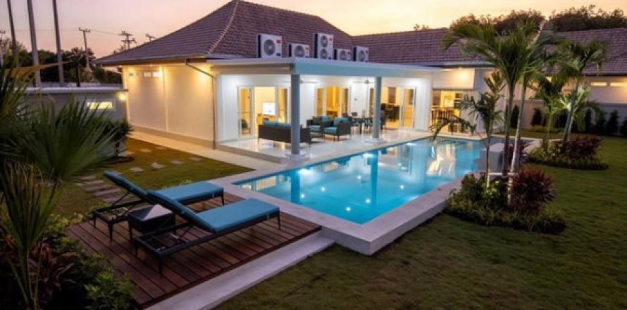 House in Hua Hin, Thailand 3 bedrooms № 193848