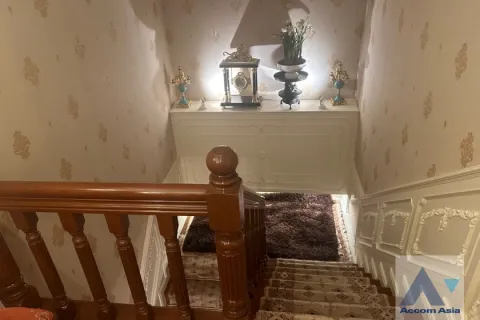 Duplex in Watthana, Bangkok, Thailand 3 Schlafzimmer № 215732 - Foto 7
