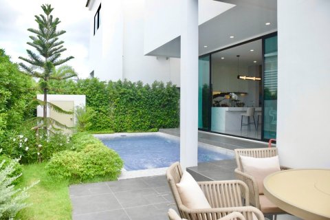 Вилла в Паттайе, Таиланд с 4 спальнями № 170043 - фото 12