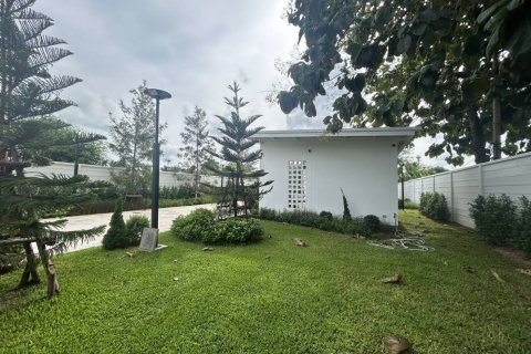 Villa in Phuket, Thailand 3 bedrooms № 160729 - photo 20