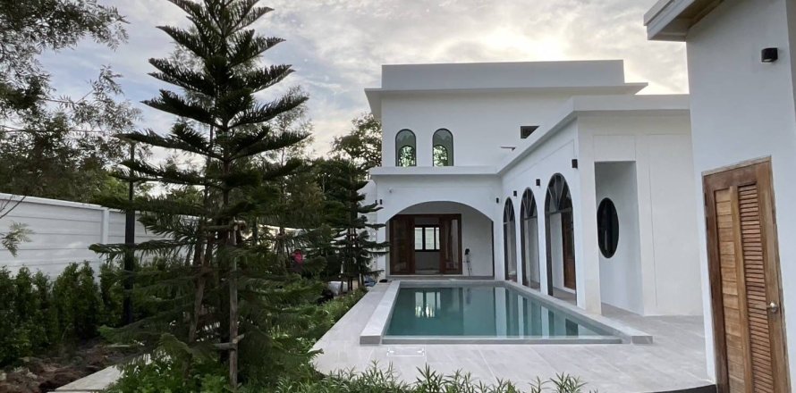 Villa in Phuket, Thailand 3 bedrooms № 160729