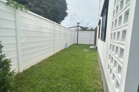 Villa in Phuket, Thailand 3 bedrooms № 160729 - photo 11