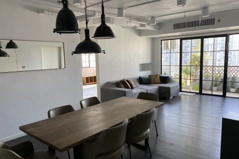 Кондоминиум с 3 спальнями в Ваттхане, Бангкок, Таиланд № 160728 - фото 1