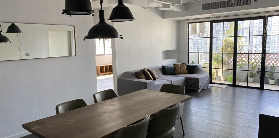 Кондоминиум с 3 спальнями в Ваттхане, Бангкок, Таиланд № 160728