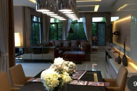 Maison à Suan Luang, Bangkok, Thaïlande 6 chambres № 173013 - photo 2