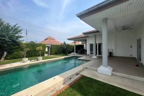 Villa in Hua Hin, Thailand 3 bedrooms № 173017 - photo 3