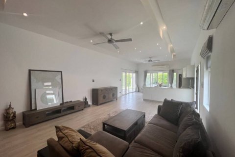 Villa in Hua Hin, Thailand 3 bedrooms № 173017 - photo 8