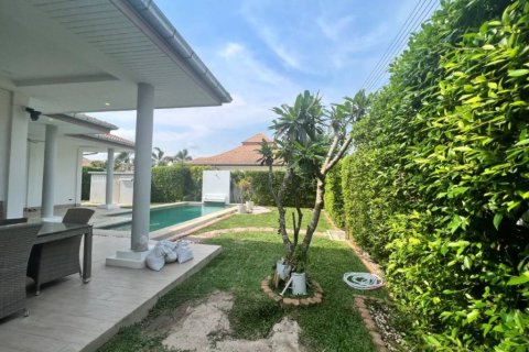 Villa in Hua Hin, Thailand 3 bedrooms № 173017 - photo 4