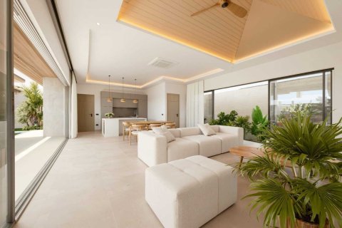 Villa in Ko Samui, Thailand 2 bedrooms № 167966 - photo 2
