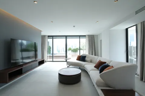 Condo in Khlong Toei, Bangkok, Thailand, 2 bedrooms  № 167963