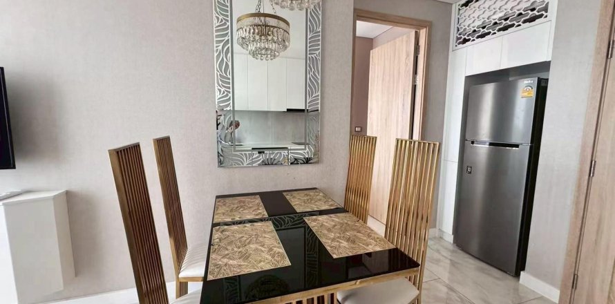 Квартира в Паттайе, Таиланд с 2 комнатами  № 155543