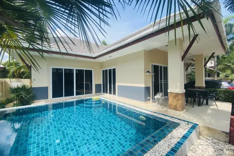Дом в Паттайе, Таиланд с 3 комнатами № 155541 - фото 1