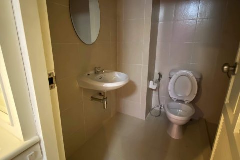 Townhouse in Khlong Toei, Bangkok, Thailand 4 bedrooms № 140159 - photo 25