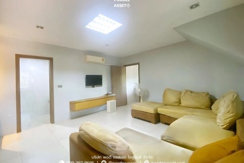 House in Rangsit, Thailand 6 bedrooms № 163142 - photo 14