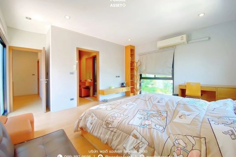 House in Rangsit, Thailand 6 bedrooms № 163142 - photo 16