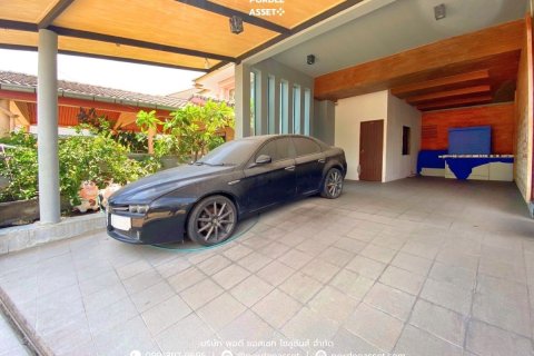 House in Rangsit, Thailand 6 bedrooms № 163142 - photo 28