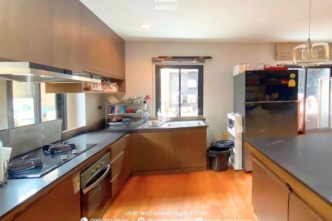 House in Rangsit, Thailand 6 bedrooms № 163142 - photo 22