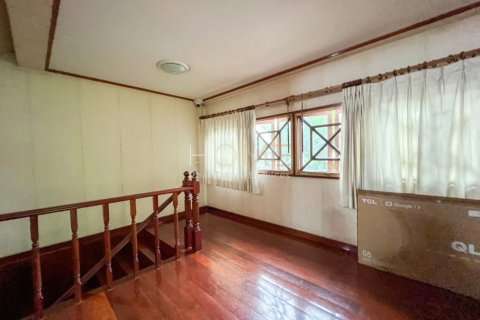 Land in Sathon, Bangkok, Thailand 1568 sq.m. № 163146 - photo 12