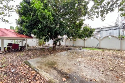 Land in Sathon, Bangkok, Thailand 1568 sq.m. № 163146