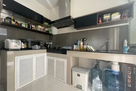 Condo à Saphan Sung, Bangkok, Thaïlande, 3 chambres  № 163141 - photo 6