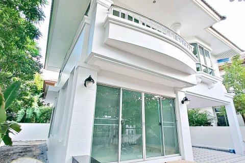 Дом в Банг Кхене, Бангкок, Таиланд с 3 спальнями  № 139231 - фото 3