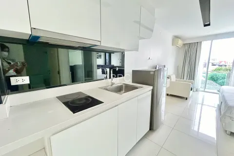Estudio en el condominio en Pattaya, Tailandia № 211860 - foto 2