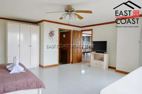 Condominio de 2 dormitorios en Pattaya, Tailandia № 213530 - foto 9