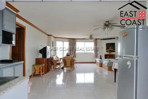 Condominio de 2 dormitorios en Pattaya, Tailandia № 213530 - foto 2