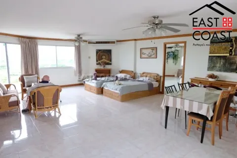 Condominio de 2 dormitorios en Pattaya, Tailandia № 213530 - foto 3
