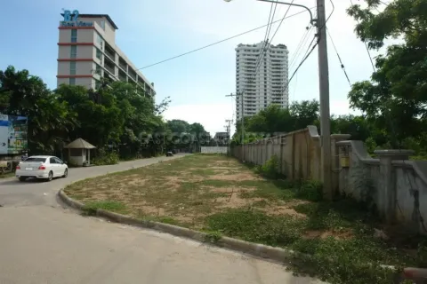 Terreno en Pattaya, Tailandia № 213531 - foto 12