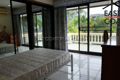 Casa de 3 dormitorios en Pattaya, Tailandia № 213535 - foto 13