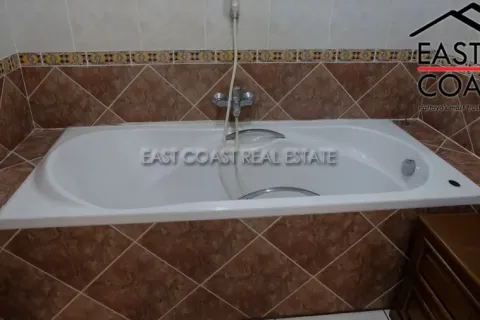 Casa de 3 dormitorios en Pattaya, Tailandia № 213535 - foto 16