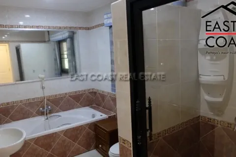 Casa de 3 dormitorios en Pattaya, Tailandia № 213535 - foto 17